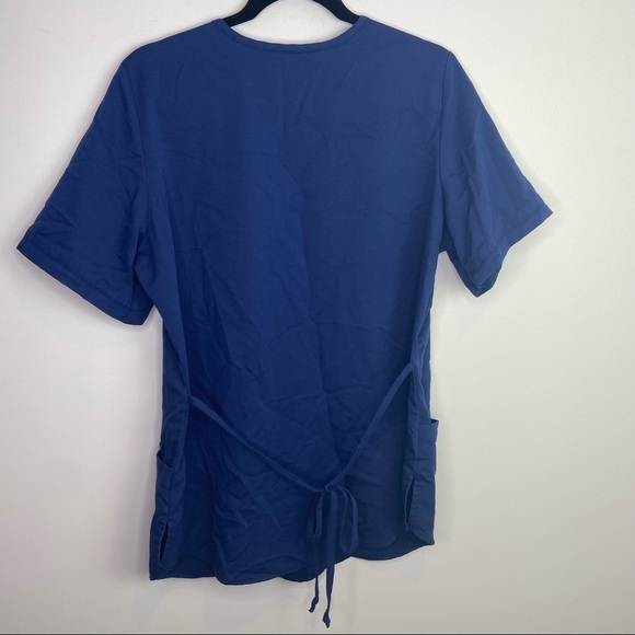 Grey’s Anatomy women’s short sleeve blue scrubs size medium - Picture 2 of 5